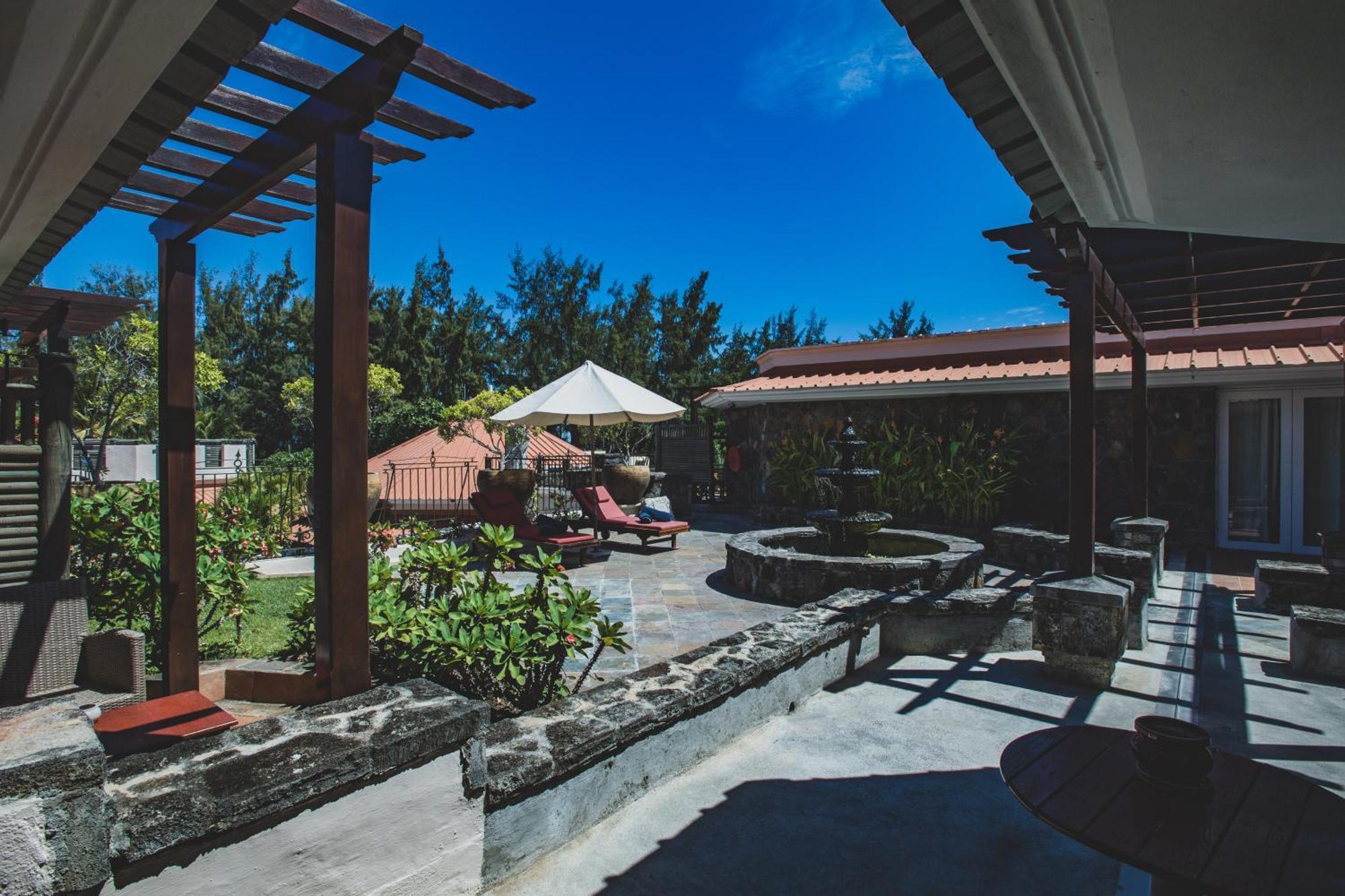 Aanari Hotel & Spa- Mauritius Flic-en-Flacq Exteriör bild